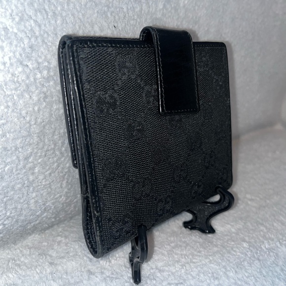 Gucci GG Canvas Bamboo accent Wallet - Picture 8 of 11